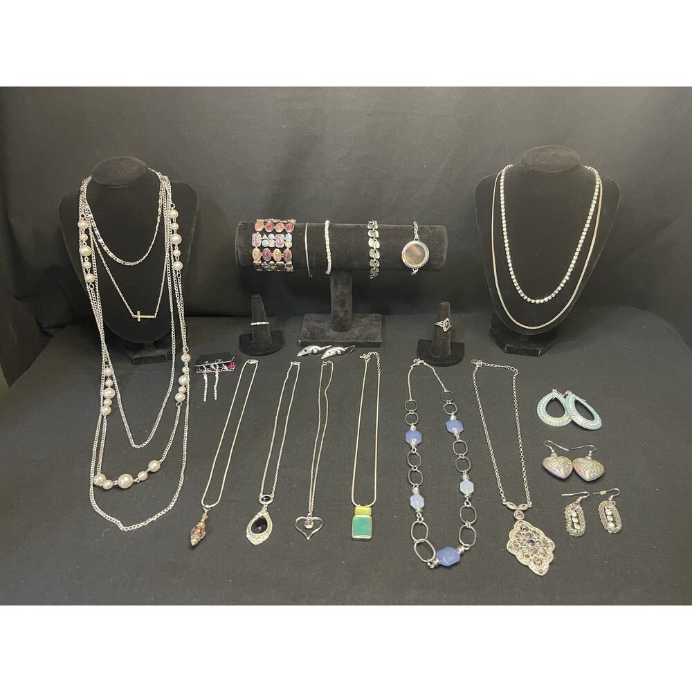 Vintage To Now Estate Lot Silver tone Jewelry Necklace Bracelet Earrings Ring